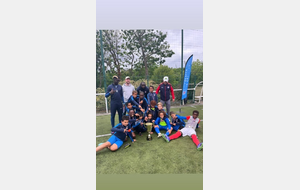 NOS U11B VAINQUEURS AU TOURNOI LA NICOLAÏTE 2024